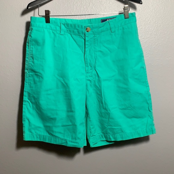 Vineyard Vines Other - Vineyard Vines shorts size 33